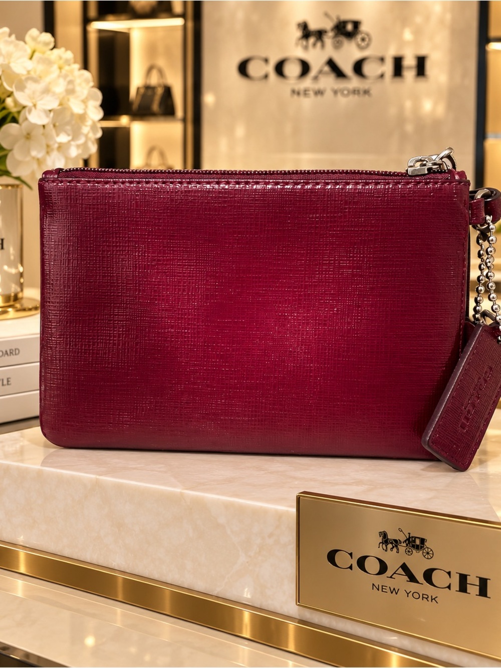 Coach Darcy 2014 Bow Cross Grain Leather Wristlet in Burgundy - Picture 2 of 2